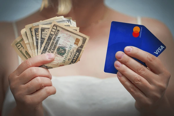 Maximizing Profits: The Power of Cash Discounting for Retailers